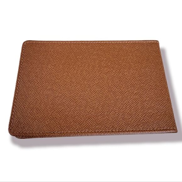 š„ONEāDAYāSALEš„LOUISĀ VUITTONāTIAGAābrownāleatherāpassācase - Picture 4 of 9